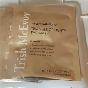 Trish mcevoy triangle of light full set 8